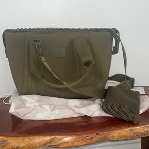 Dagne Dover Landon Carryall